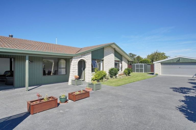 Photo of property in 70 Cheyenne Street, Sockburn, Christchurch, 8042