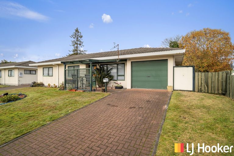 Photo of property in 1/11 Mckee Avenue, Fenton Park, Rotorua, 3010