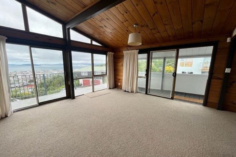 Photo of property in 48 Mulberry Street, Maungaraki, Lower Hutt, 5010