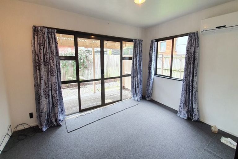 Photo of property in 2/48 Greenhurst Street, Sockburn, Christchurch, 8042