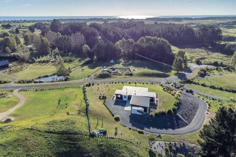 Photo of property in 9 Kristin Place, Manakau, Levin, 5573