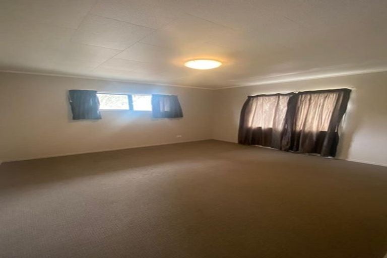 Photo of property in 21 Hakea Place, Totara Heights, Auckland, 2105