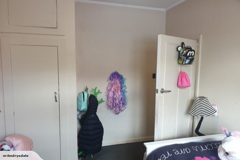 Photo of property in 247 Wainoni Road, Avondale, Christchurch, 8061