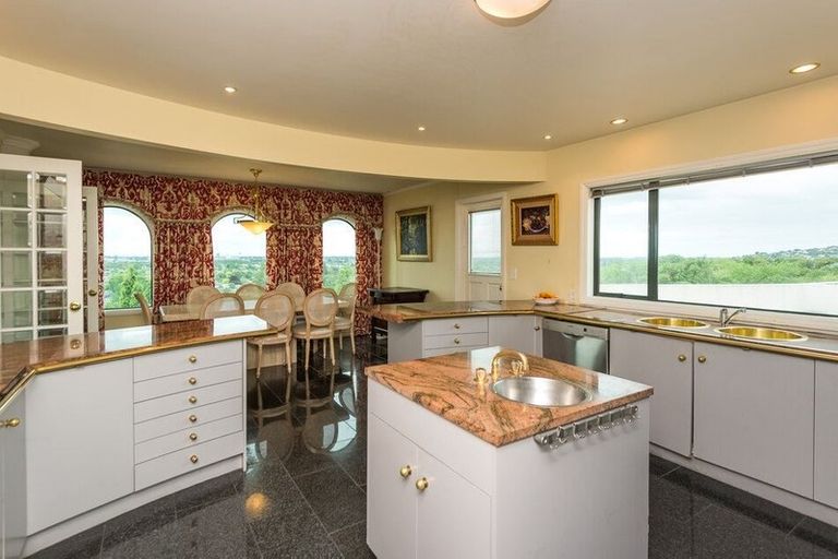 Photo of property in 24 Overdale Drive, Cashmere, Christchurch, 8022