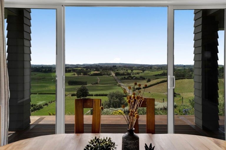 Photo of property in 32 Bird Road, Bird Road, Stratford, 4393