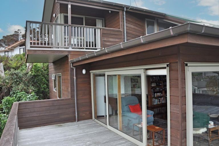 Photo of property in 58 Grand View Road, Leigh, 0985