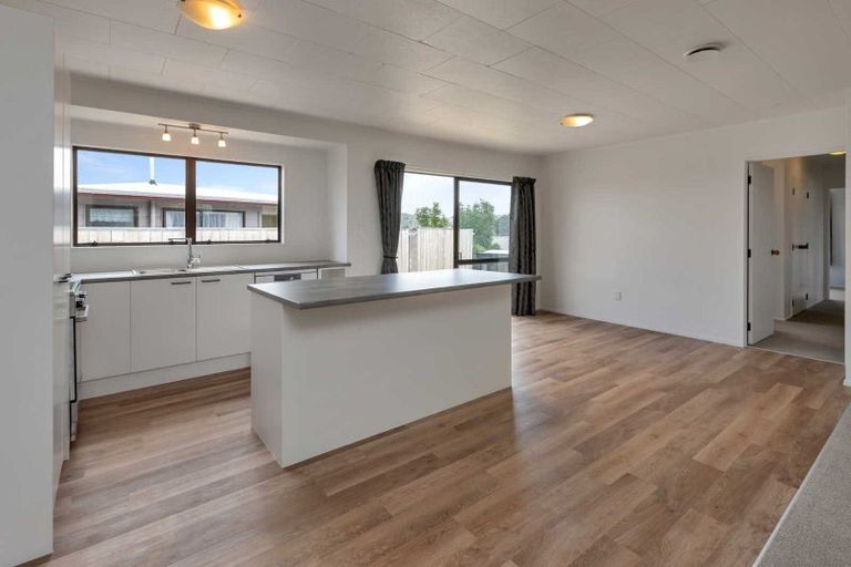 Photo of property in 114 Paramount Parade, Tikipunga, Whangarei, 0112