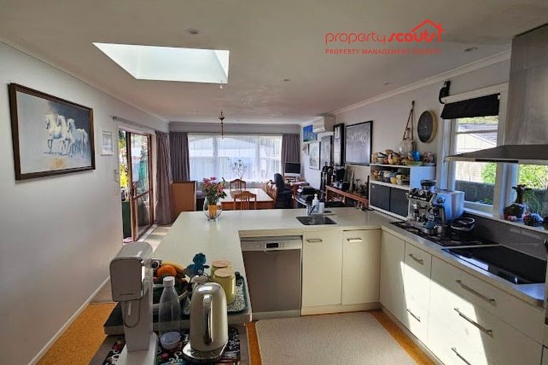Photo of property in 62 Elizabeth Street, Waikanae, 5036