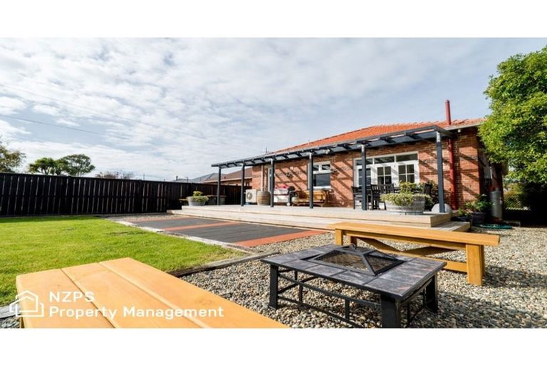 Photo of property in 372 Bay View Road, Saint Clair, Dunedin, 9012