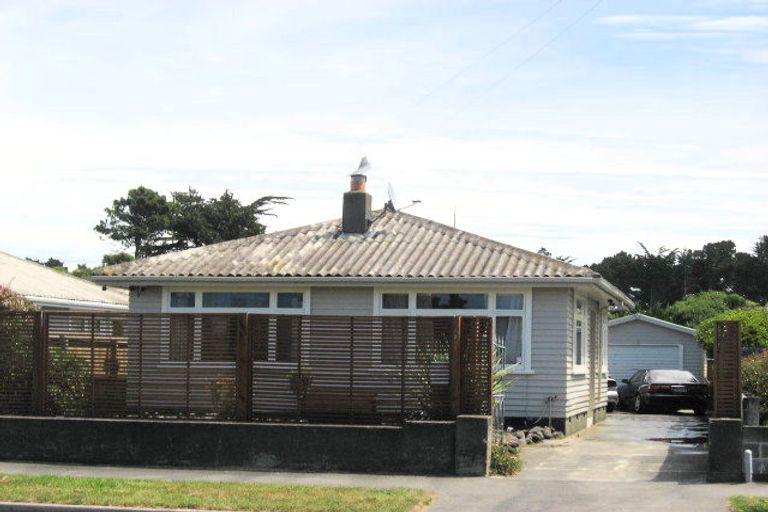 Photo of property in 300 Estuary Road, South New Brighton, Christchurch, 8062