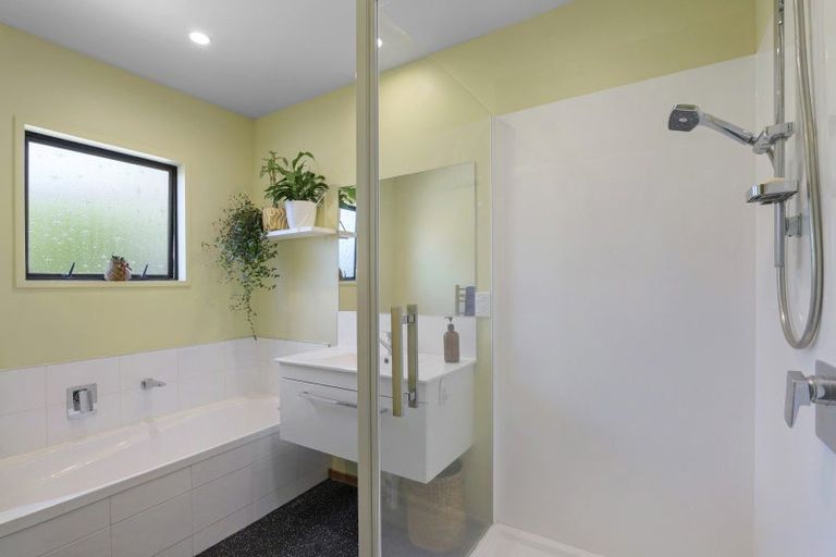 Photo of property in 3/63 Beachville Road, Redcliffs, Christchurch, 8081