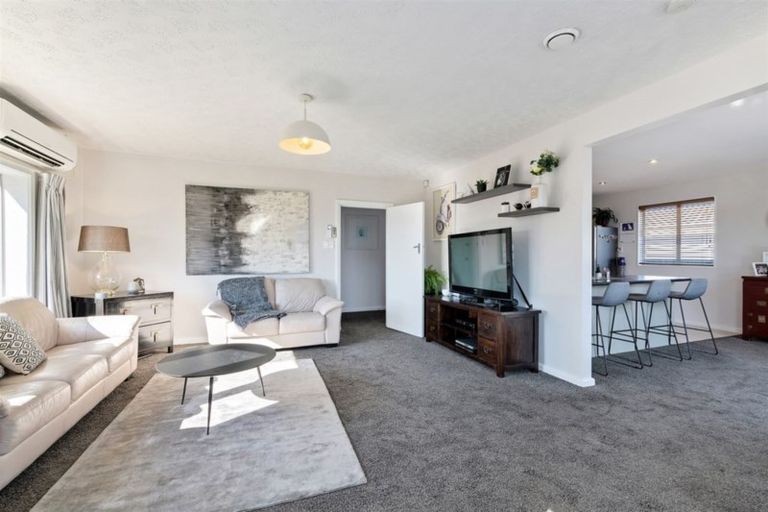 Photo of property in 289 Westminster Street, Mairehau, Christchurch, 8013