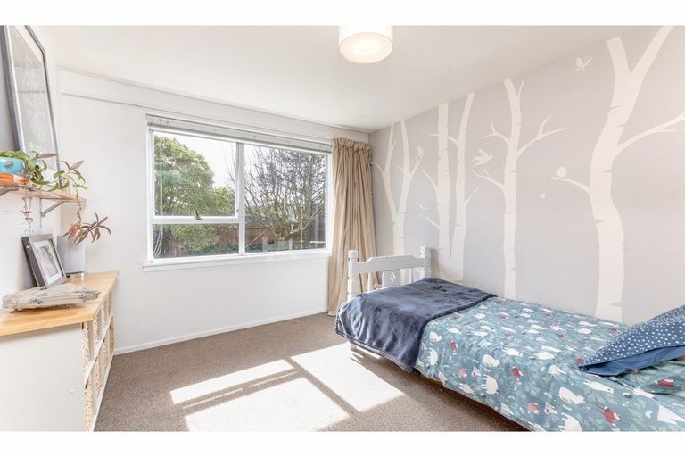 Photo of property in 2 Lomond Place, Woolston, Christchurch, 8062