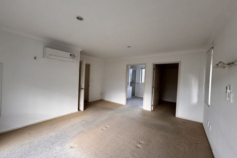 Photo of property in 19 Norm Pellow Drive, Manurewa, Auckland, 2105