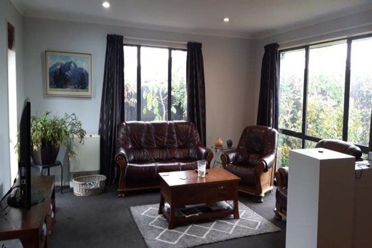 Photo of property in 3 Mclean Place, Woodend, 7610