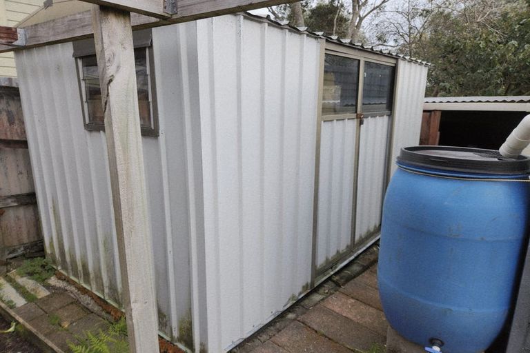 Photo of property in 2b Barbary Avenue, Kelston, Auckland, 0602