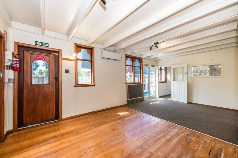 Photo of property in 9 Glen Road, Raumati South, Paraparaumu, 5032