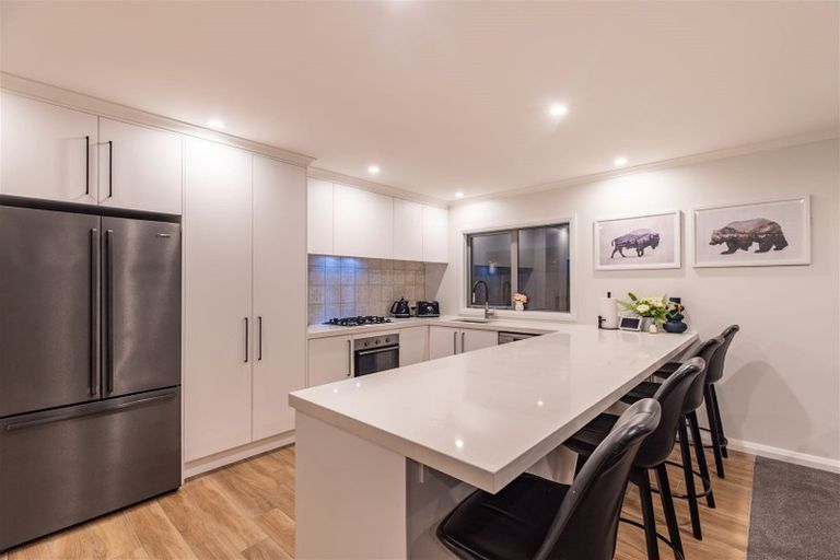 Photo of property in 4a Freedom Drive, Kelvin Grove, Palmerston North, 4414