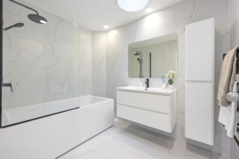Photo of property in 14 Fernbrook Close, Burswood, Auckland, 2013
