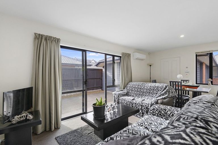 Photo of property in 2/77 Grafton Street, Waltham, Christchurch, 8011