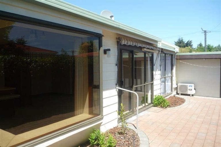 Photo of property in 6 Anstorer Street, Bryndwr, Christchurch, 8053