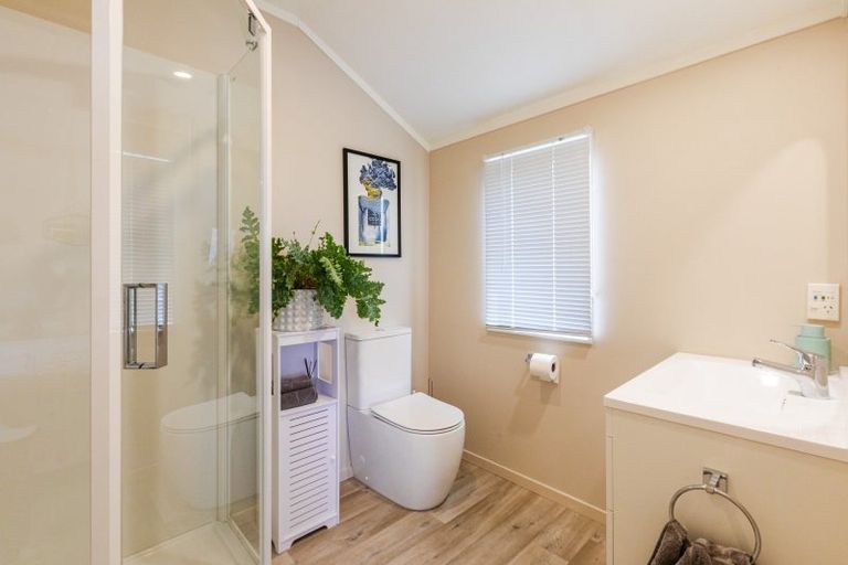 Photo of property in 2/25 Margaret Avenue, Havelock North, 4130