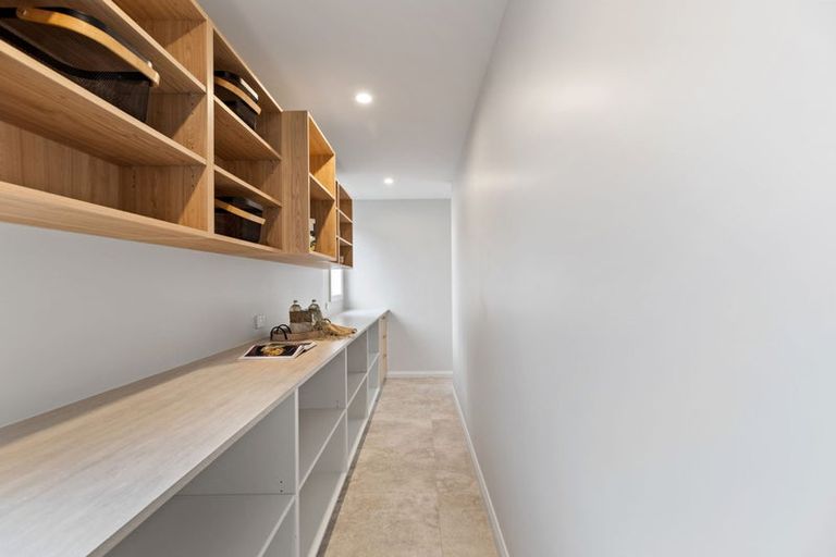 Photo of property in 40 James Line, Kelvin Grove, Palmerston North, 4414