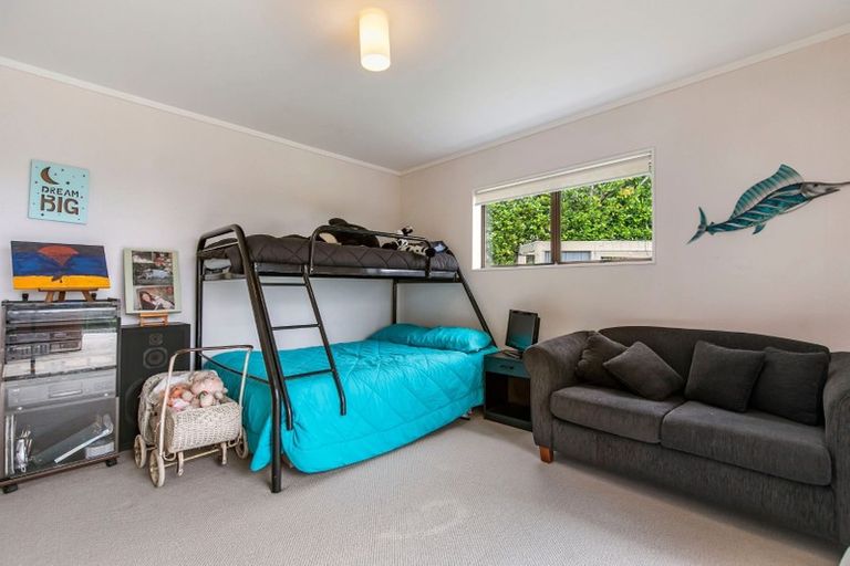 Photo of property in 95 Cherrington Road, Clevedon, Papakura, 2582