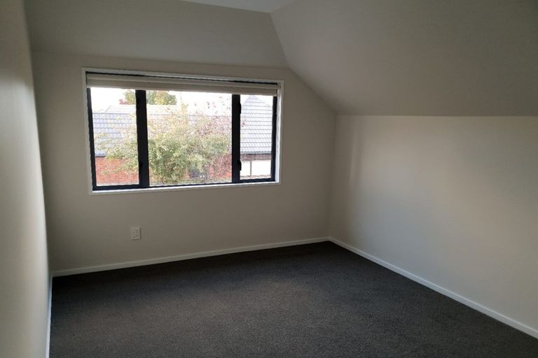 Photo of property in 32 Berkshire Drive, Avonhead, Christchurch, 8042