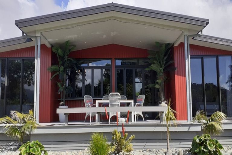 Photo of property in 64 Mary-ellen Place, Coromandel, 3506