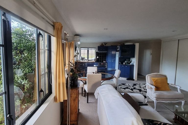 Photo of property in 1420b Karamu Road North, Mayfair, Hastings, 4122