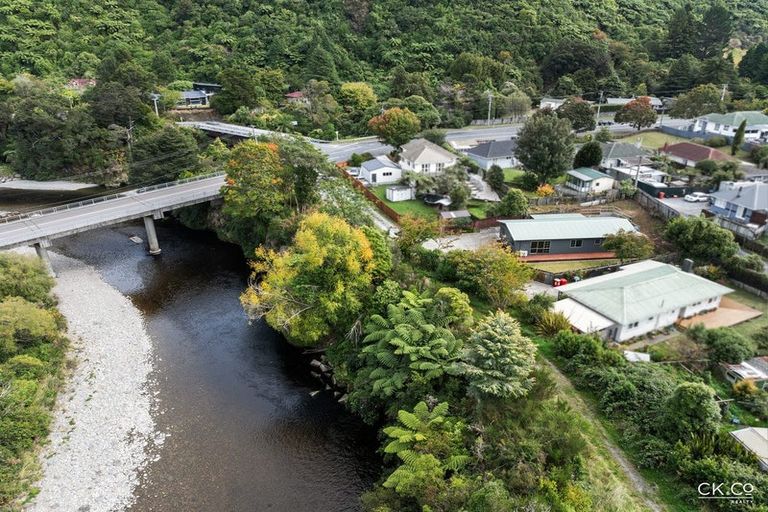 Photo of property in 200a Akatarawa Road, Birchville, Upper Hutt, 5018