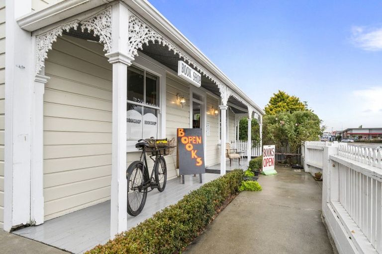 Photo of property in 89 Bridge Street, Bulls, 4818