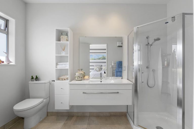 Photo of property in 243 Mount Pleasant Road, Mount Pleasant, Christchurch, 8081