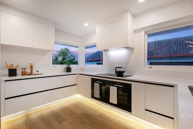 Photo of property in 4 Kerrymaria Place, Hillcrest, Auckland, 0627