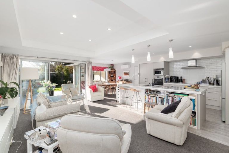 Photo of property in 33 Carmichael Street, Rangiora, 7400