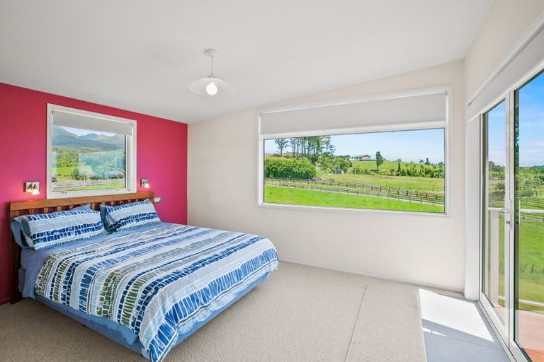 Photo of property in 1532 Carrington Road, Hurworth, New Plymouth, 4371