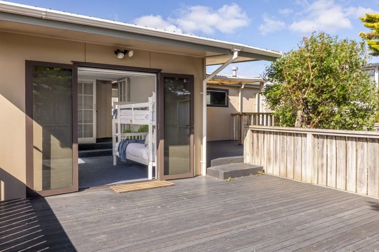 Photo of property in 1009 Papamoa Beach Road, Papamoa Beach, Papamoa, 3118