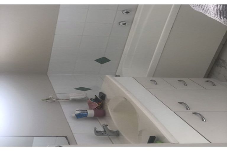 Photo of property in 1/71 Kowhai Road, Mairangi Bay, Auckland, 0630