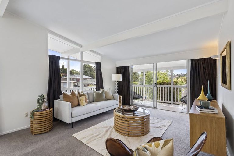 Photo of property in 7 Kathleen Street, Totara Vale, Auckland, 0627