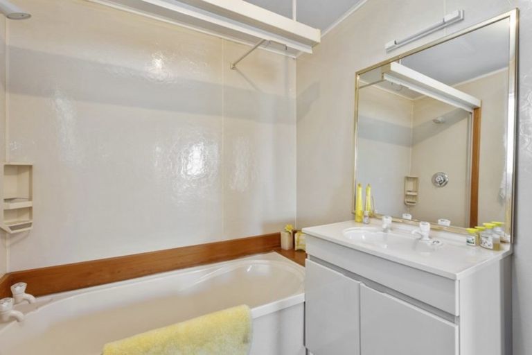 Photo of property in 79 Blighs Road, Strowan, Christchurch, 8052