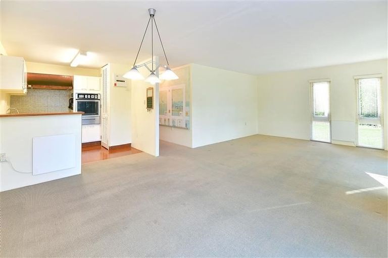 Photo of property in 4/34 Waiwera Place, Waiwera, Orewa, 0994