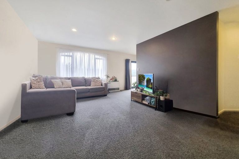 Photo of property in 57a Sheridan Terrace, Johnsonville, Wellington, 6037