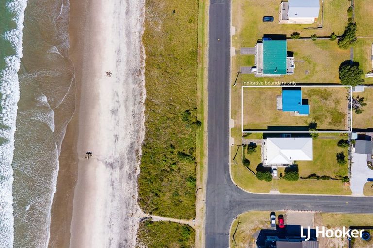 Photo of property in 96 Broadway Road, Waihi Beach, 3611