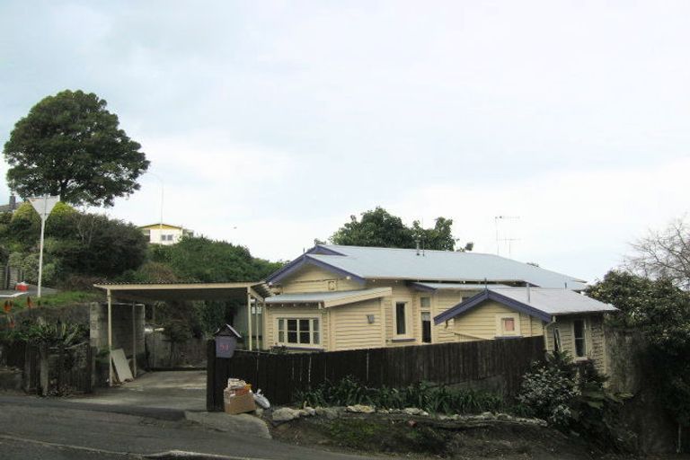 Photo of property in 51 Chaucer Road, Hospital Hill, Napier, 4110