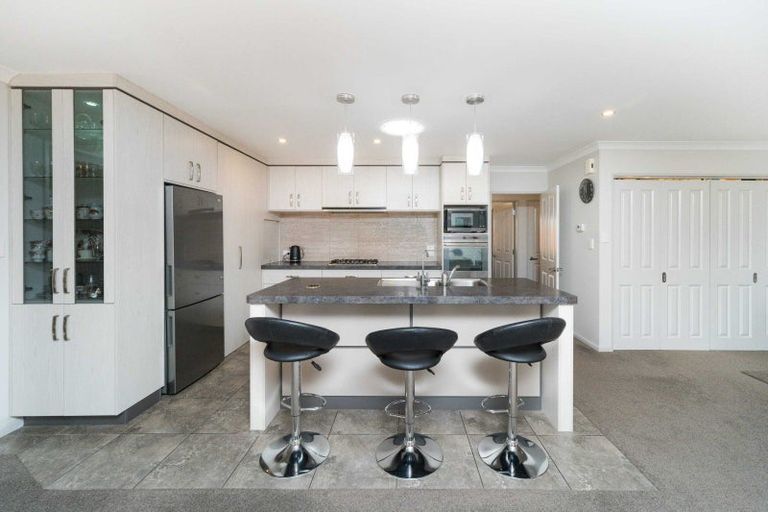 Photo of property in 3 Astelia Court, Milson, Palmerston North, 4414