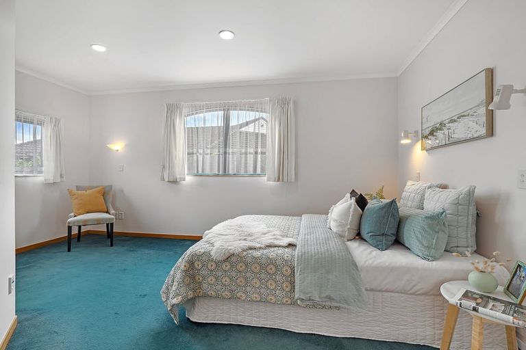 Photo of property in 3 Balcairn Place, Terrace End, Palmerston North, 4410