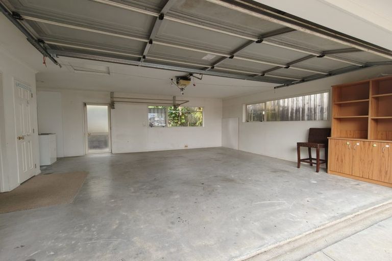 Photo of property in 3 Pukatea Avenue, Albany, Auckland, 0632