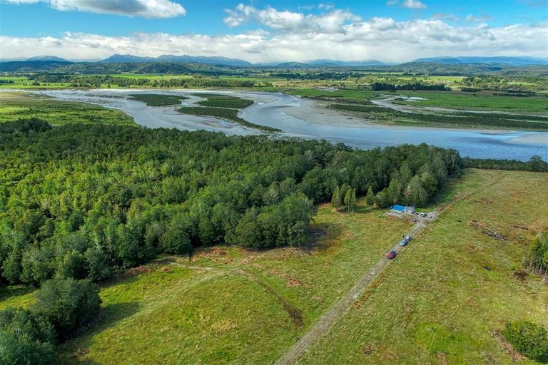 Photo of property in 150 Atarau Road, Atarau, Blackball, 7871