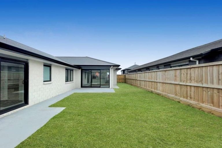 Photo of property in 28 Maanihi Drive, Rototuna North, Hamilton, 3210